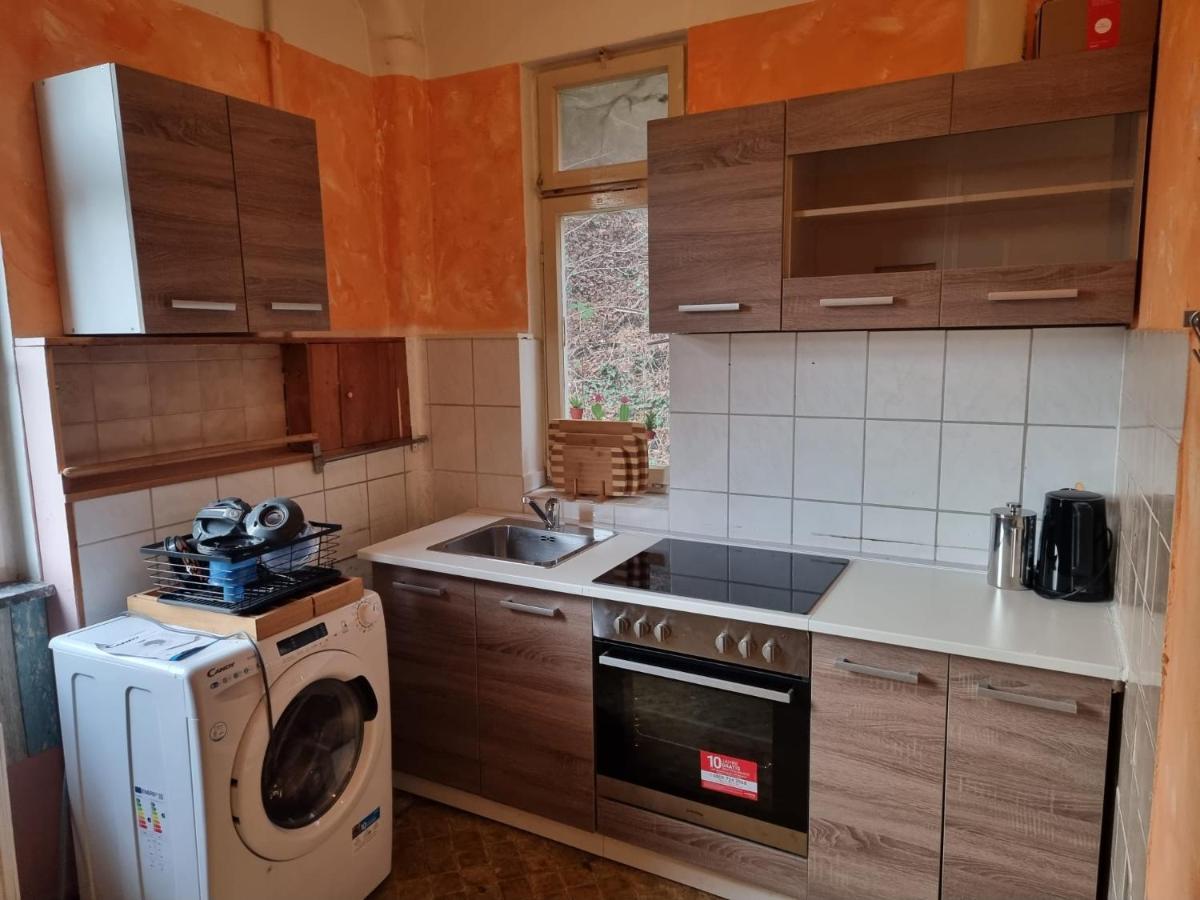 Apartment Monteurwohnung - Worker's - Belremstrasse
