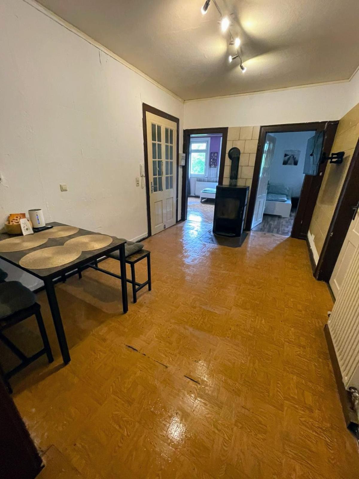 Monteurwohnung - Worker's - Belremstrasse Apartment *